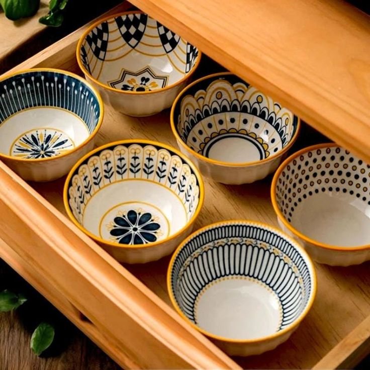 japanese tableware