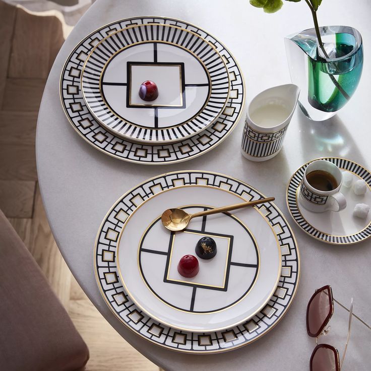 modern tableware