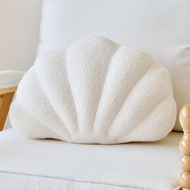 Ergonomic pillow
