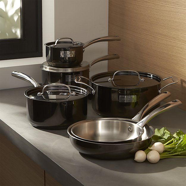 Titanium kitchenware