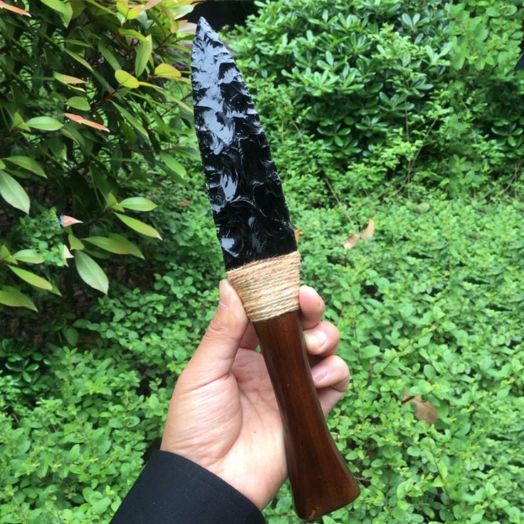 Obsidian knife