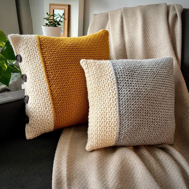 Transform Your Home: The Ultimate Guide to Knit Pillow post thumbnail image