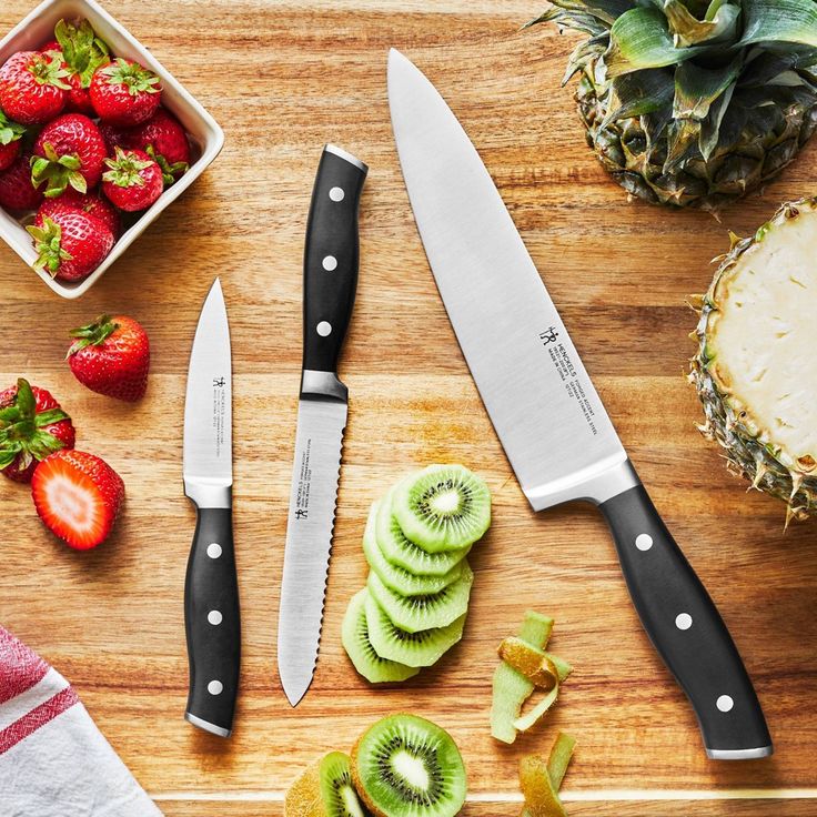 kitchen knives