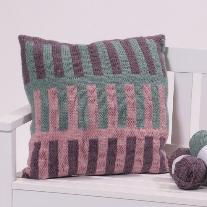 Knitted cushion