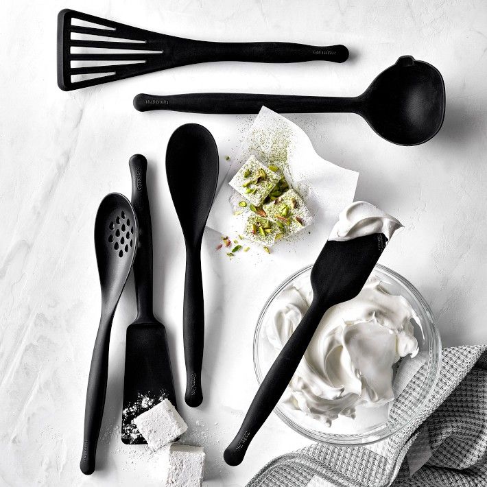 Silicone bakeware