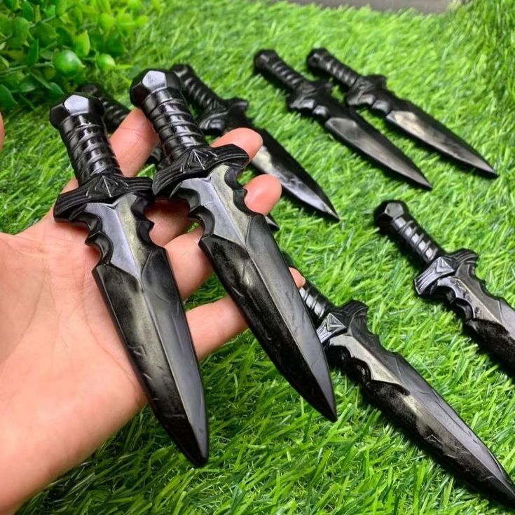 Obsidian cooking knife